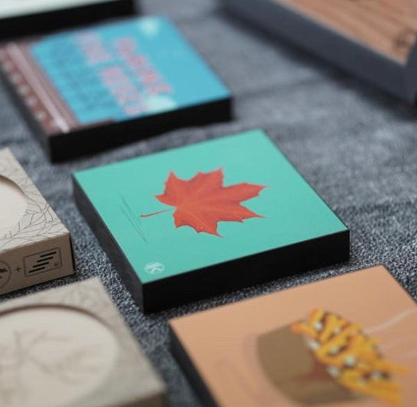 Graphique icônique de la poutine, représentant le plat favori canadien, idéal pour des designs à thème culinaire.