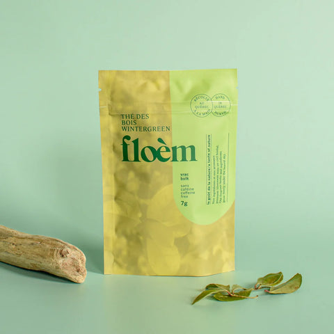 Thé des Bois, mélange unique des forêts offrant un arôme profond et boisé, issu de plantes indigènes.