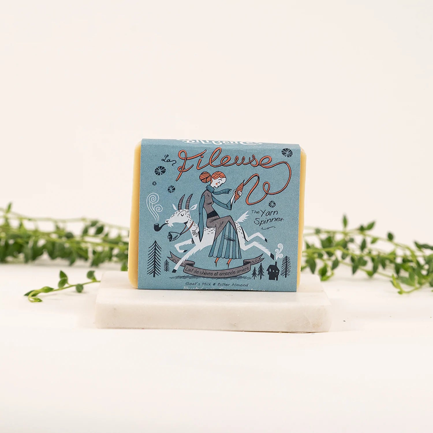 Savon La fileuse - lait de chèvre et amande amère